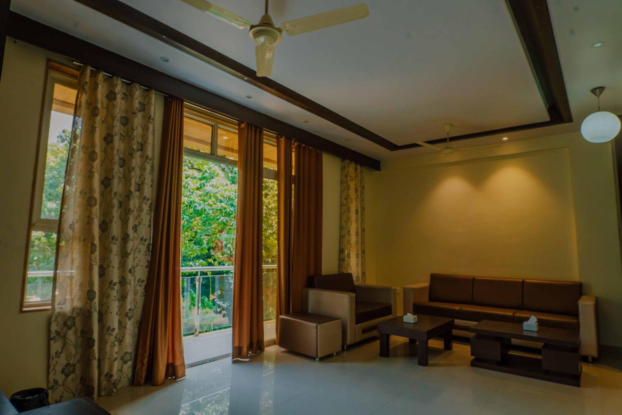 Hotel Oakwood Mahābaleshwar Habitación foto